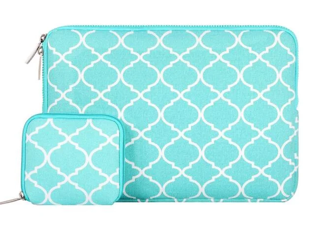 Quatrefoil Hot Blue