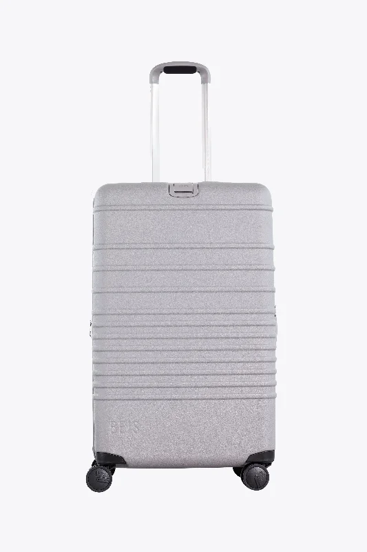 The Medium Check-In Roller in Grey